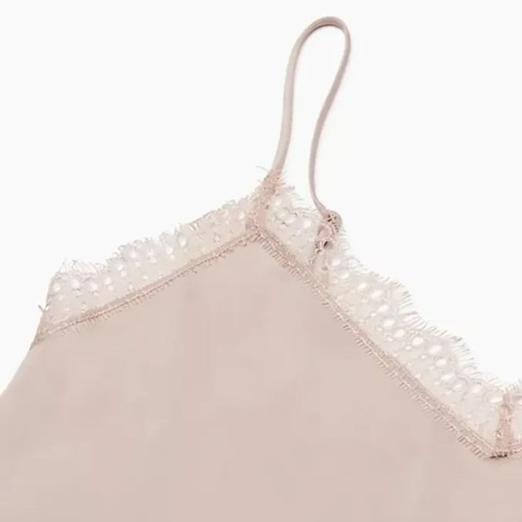 BNWOT: Aritzia Babaton Carlyle Satin V-neck Camisole Tank - Picture 2 of 8